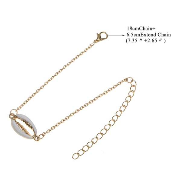 ELIZA | Sea Cowrie Shell Gold Chain Bracelet - Picture 3 of 3